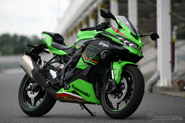 カワサキ Ninja ZX-4RR