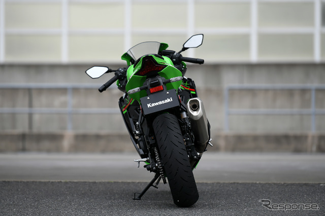 カワサキ Ninja ZX-4RR