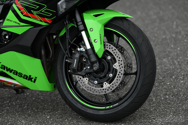 カワサキ Ninja ZX-4RR