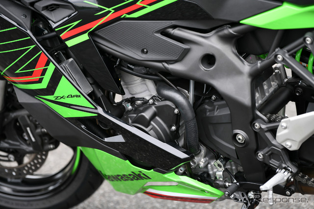 カワサキ Ninja ZX-4RR