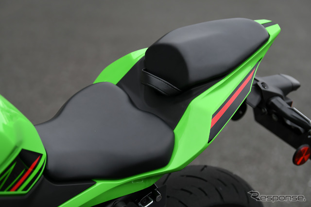 カワサキ Ninja ZX-4RR