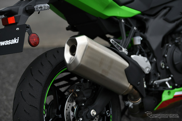 カワサキ Ninja ZX-4RR