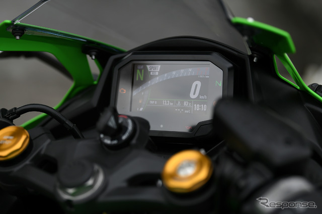 カワサキ Ninja ZX-4RR