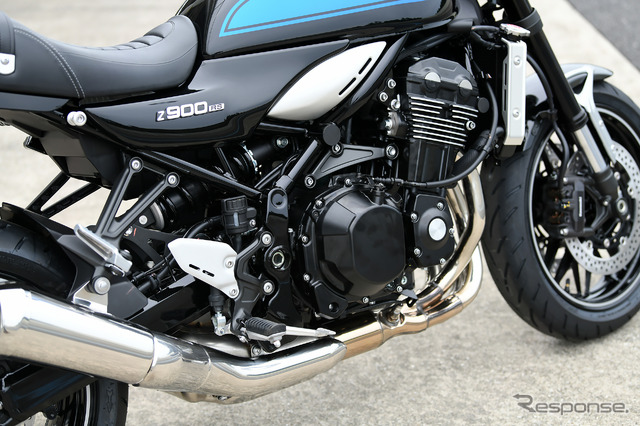 カワサキ Z900RS 新色の「ブルー×ブラック」