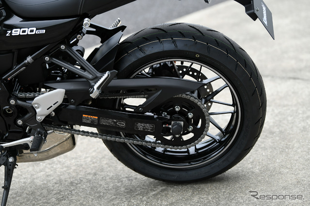 カワサキ Z900RS 新色の「ブルー×ブラック」