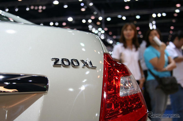 【バンコクモーターショー09】日産 ティアナには 2.0リットルも