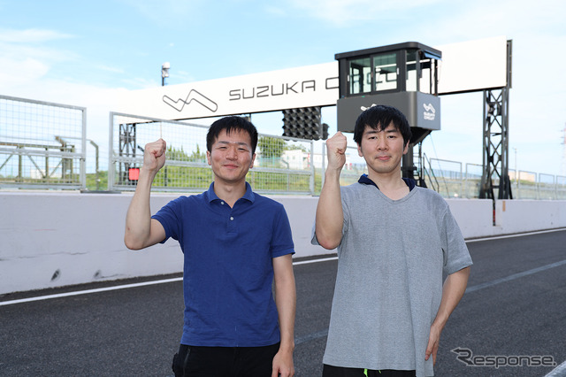 #1 木本工作所のドライバー坂田文哉さん(左)とチーム代表の木本貴志さん