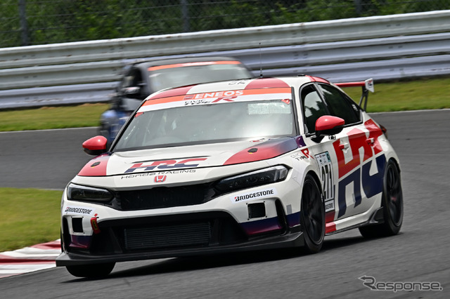 271号車CIVIC TYPE R CNF-R