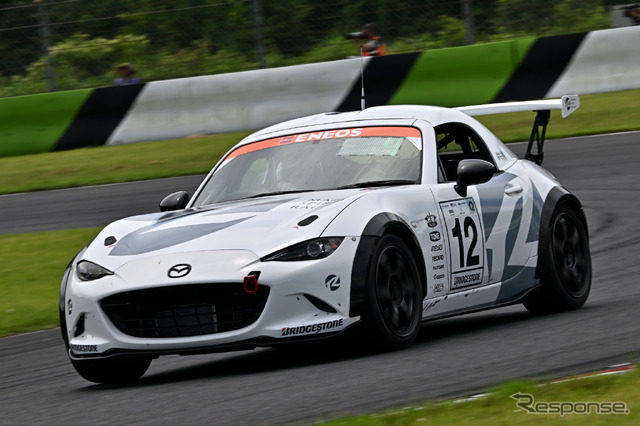 12号車MAZDA SPIRIT RACING ROADSTER CNF concept