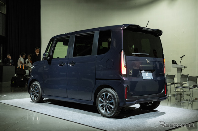 ホンダ N-BOX カスタム