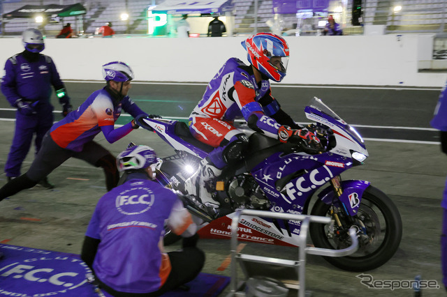 #1 F.C.C. TSR Honda Franceのピット作業