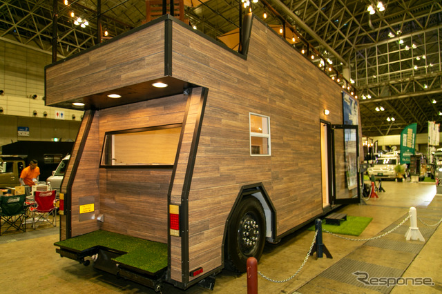 使い道は無限大! 超大型トレーラーハウス「フェイクトレーラー」初披露、1日25万円からレンタル…アソモビ2023