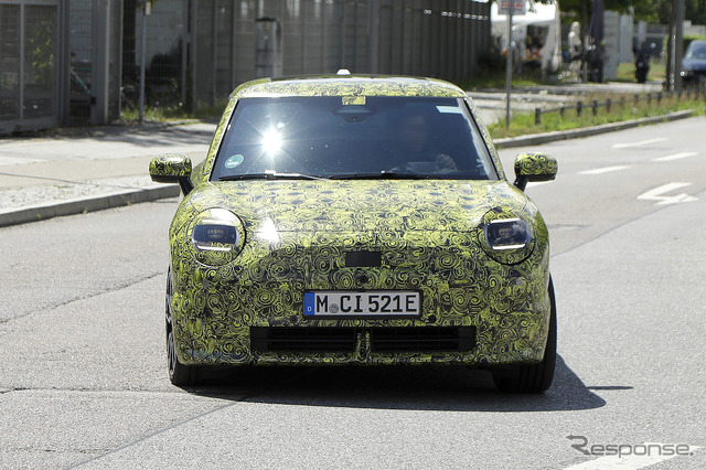 MINI E JCW プロトタイプ(スクープ写真)