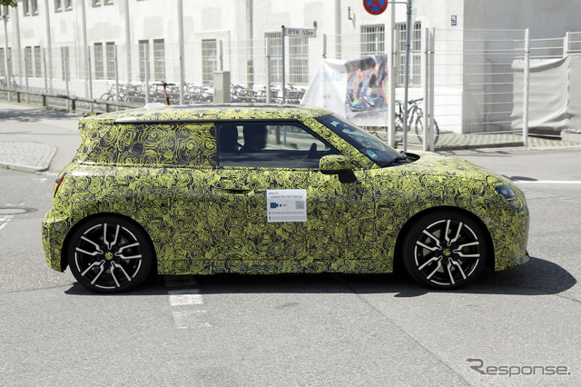 MINI E JCW プロトタイプ(スクープ写真)