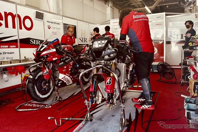 鈴鹿8耐 ピットウォーク