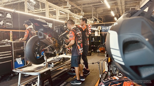 鈴鹿8耐 ピットウォーク
