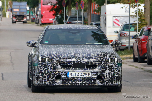 BMW M5 ツーリング プロトタイプ(スクープ写真)