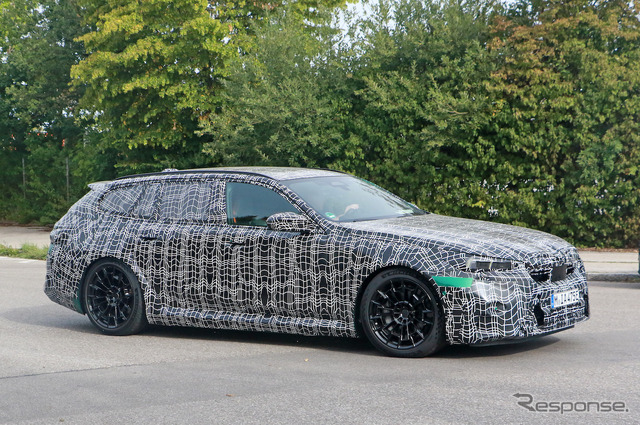 BMW M5 ツーリング プロトタイプ(スクープ写真)