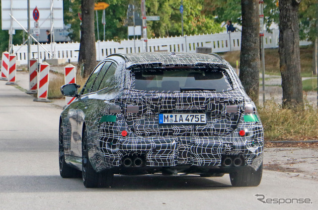 BMW M5 ツーリング プロトタイプ(スクープ写真)