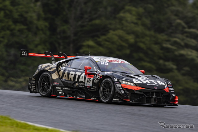 3位の#16 ARTA MUGEN NSX-GT(福住仁嶺/大津弘樹)