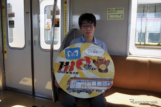 東京メトロ和光車両基地&昭和鉄道高校探訪ツアー:ツアーオリジナルのヘッドマーク、原画作者の昭和鉄道高校2年生、鶴原想羽(つるはら・そう)さん