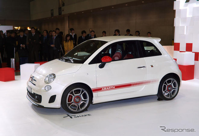 アバルトブランド第2弾、アバルト500 を発売