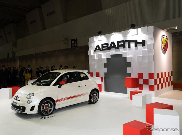 アバルトブランド第2弾、アバルト500 を発売