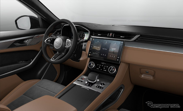 ジャガー F-PACE SVR CURATED FOR JAPAN(エボニースエードクロス&シエナタンウィンザーレザーパフォーマンスシート)
