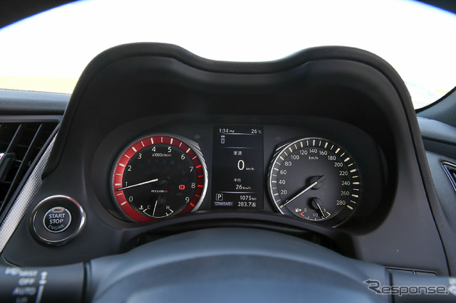 日産 スカイライン NISMO