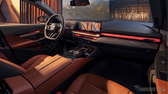 BMW i5 のロングホイールベース（中国仕様）