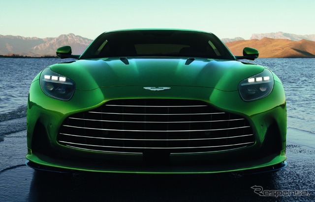 アストンマーティン DB12（参考）