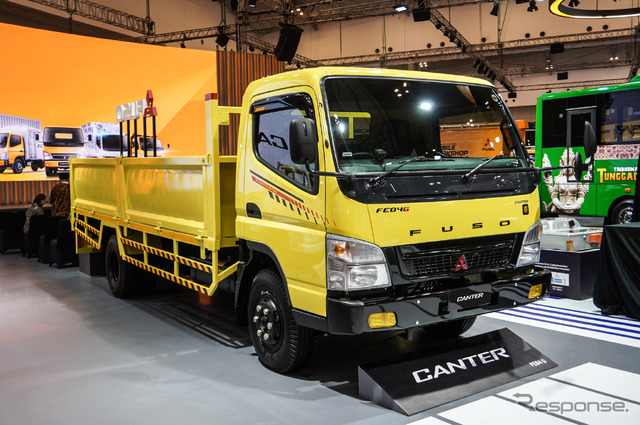 三菱ふそう キャンターの60周年記念モデル(GAIKINDOインドネシア国際オートショー2023)