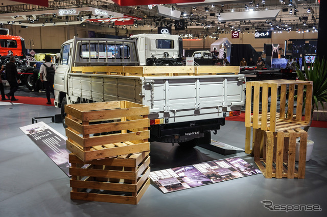 三菱ふそうのキャンターT91A(GAIKINDOインドネシア国際オートショー2023)