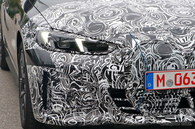BMW i4 M50 改良新型プロトタイプ(スクープ写真)
