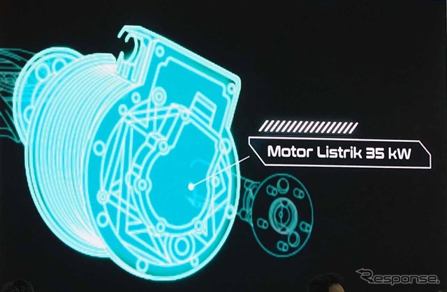 モーターは後部に搭載。出力は35kW
