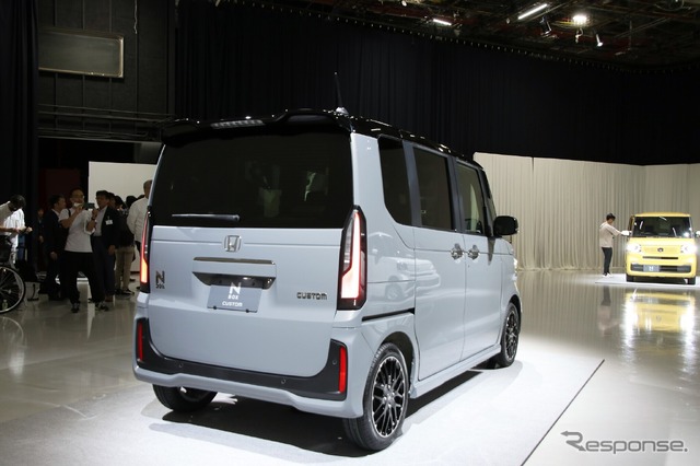 ホンダ N-BOXカスタム