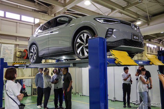 VW ID.4の“裏側”をチェック。BEVに特化したMEBプラットフォームの作りを再確認。