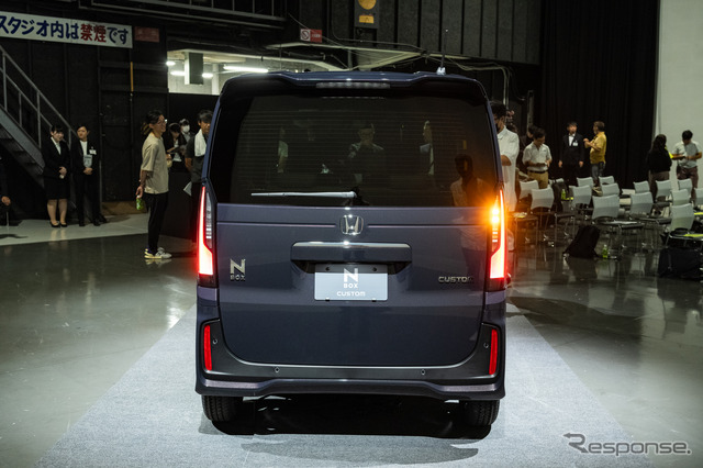 ホンダ N-BOX カスタム 新型