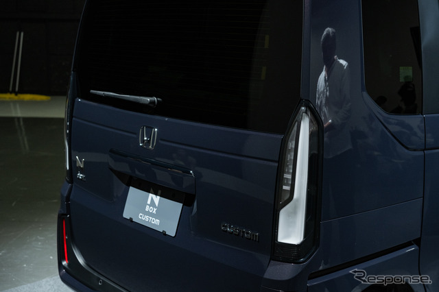 ホンダ N-BOX カスタム 新型
