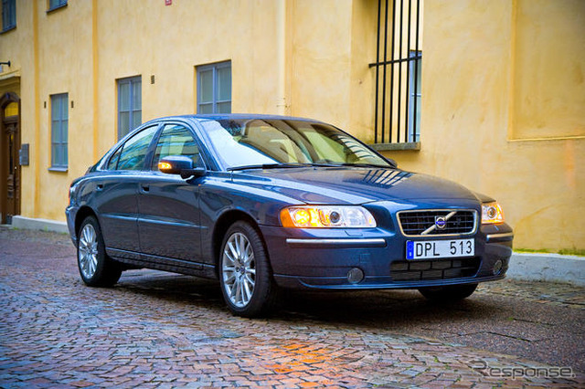 ボルボ S60、ファイナルモデルがラインオフ