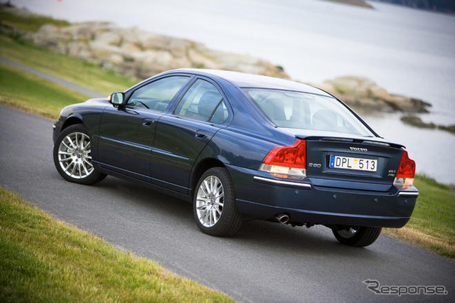 ボルボ S60、ファイナルモデルがラインオフ