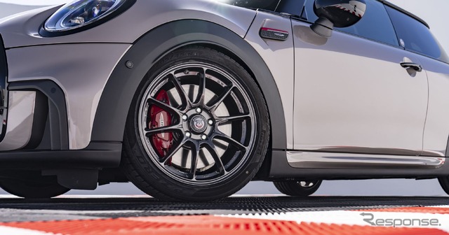 MINI ジョン・クーパー・ワークス の「ブルドッグ・レーシング・エディション」