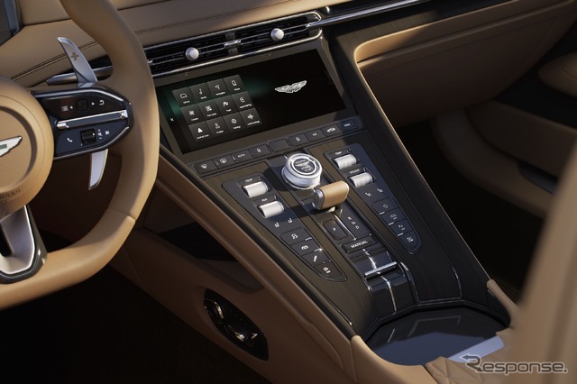 アストンマーティン DB12ヴォランテ