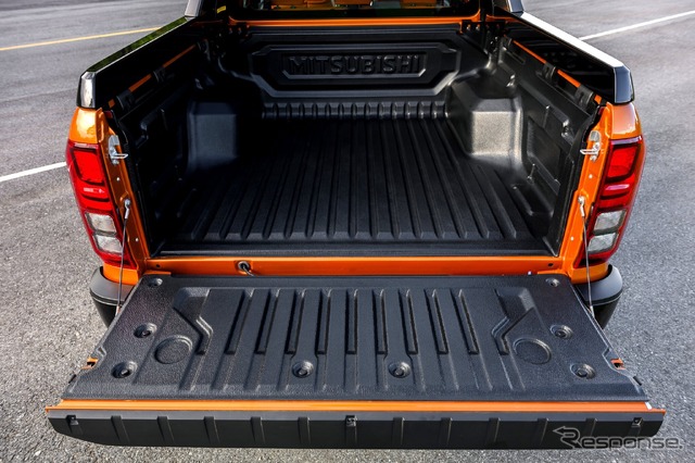 三菱 トライトン L200 新型
