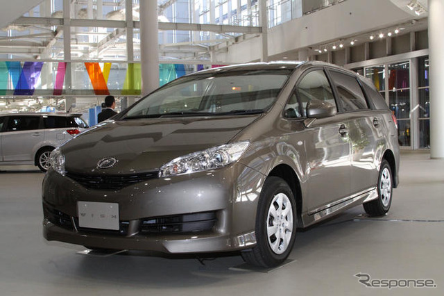 【トヨタ ウィッシュ 新型】トヨタ紡織と共同開発の軽量な新世代シート
