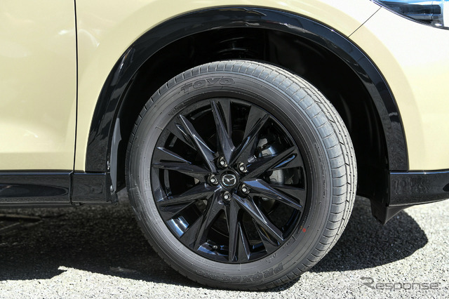 CX-5 ホイールはBlack Tone Editionと共通