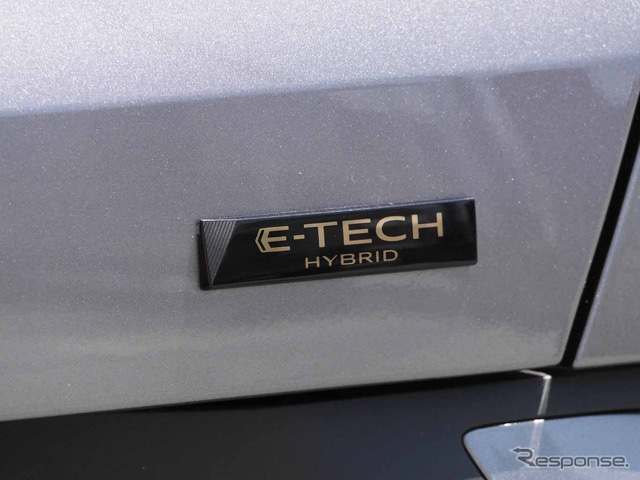 ルノー アルカナ E-Techエンジニアード