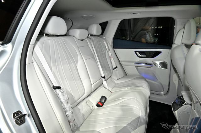 メルセデスベンツEQE SUV
