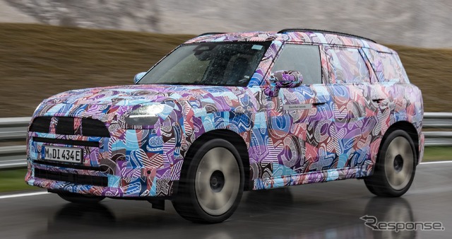 MINI カントリーマン(クロスオーバー)次期型のEVプロトタイプ