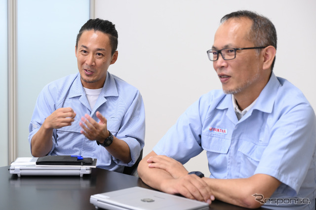 プロジェクトリーダー・平川伸彦氏(左)と商品企画担当・小谷野英治氏(右)